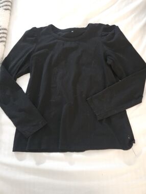 Black Long Sleeve Crewneck Top
